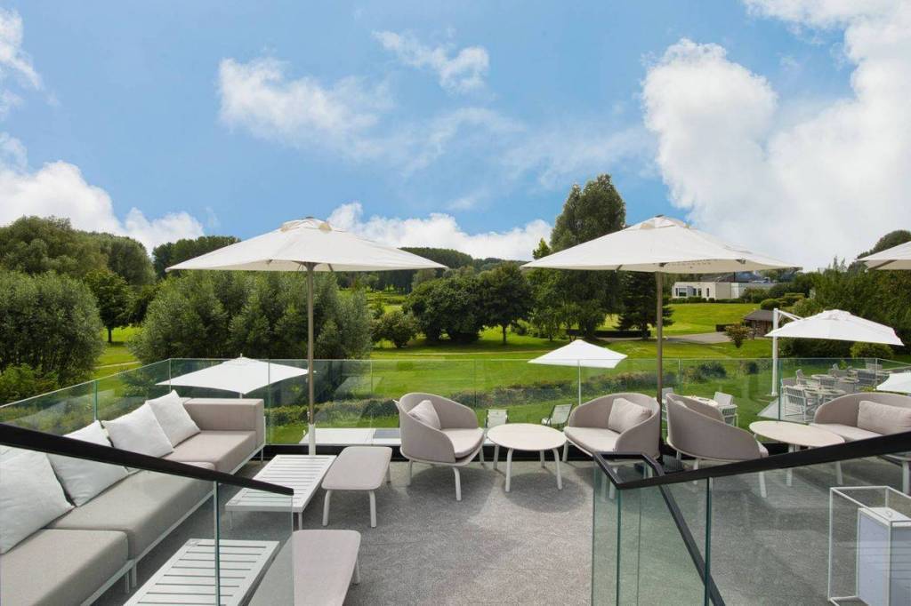 Triple terrace, offer to stay near Lille | Best Western Plus Le Fairway in Arras